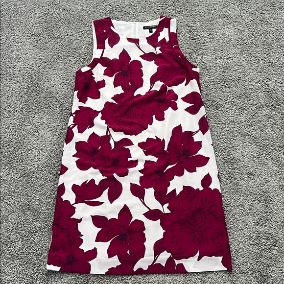 Banana Republic Women’s White & Burgundy Floral Sleeveless Shift Dress - Size 12 - Picture 3 of 9